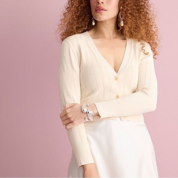 J. Crew Sweaters - J Crew Supersculpt V-neck cardigan‎ sweater Womens Medium Ivory